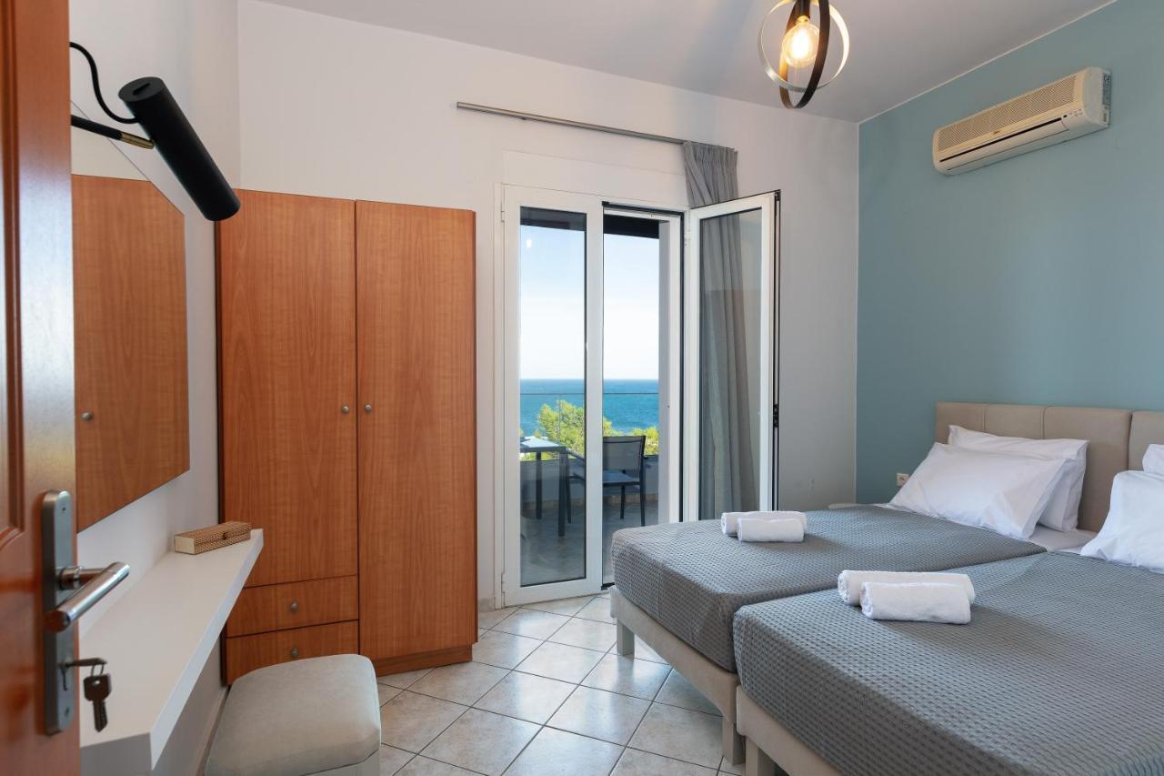 Pietra Di Mare Lejlighedshotel Petres  Eksteriør billede