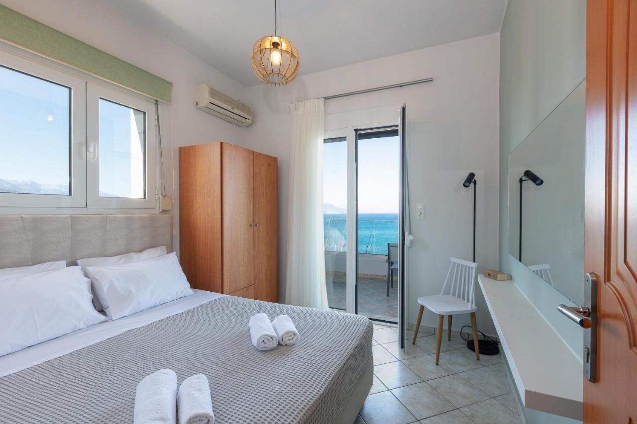 Pietra Di Mare Lejlighedshotel Petres  Eksteriør billede