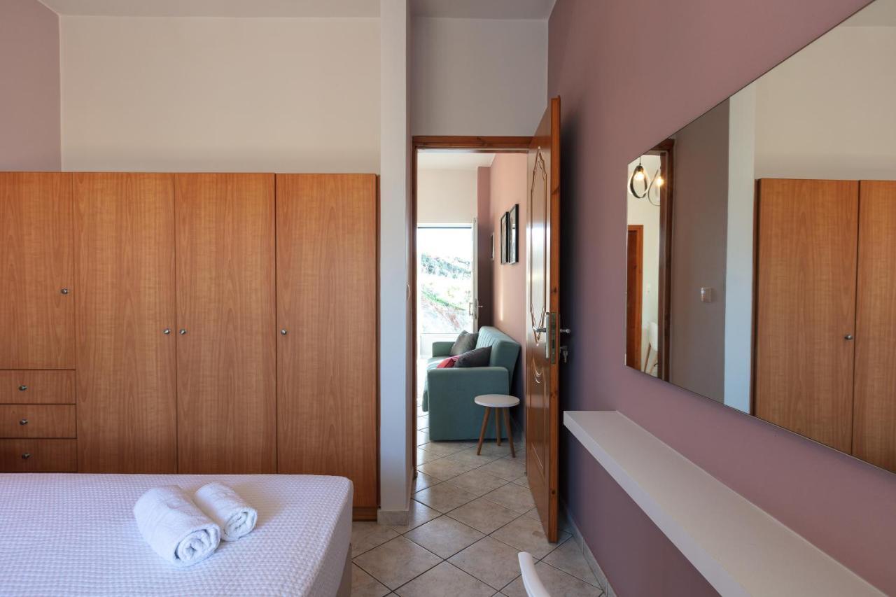 Pietra Di Mare Lejlighedshotel Petres  Eksteriør billede